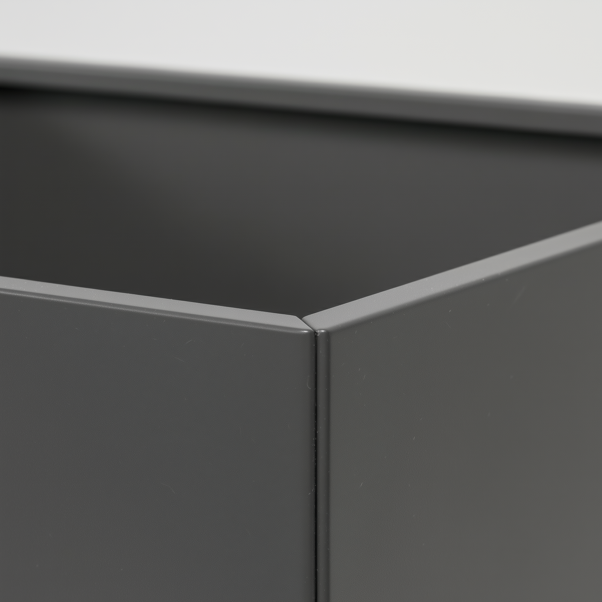 Planters RAL 7016 I Flat Pack